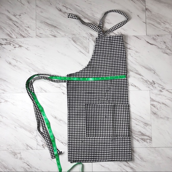 Alabama Inspired Houndstooth Adult Apron - Picture 4 of 6